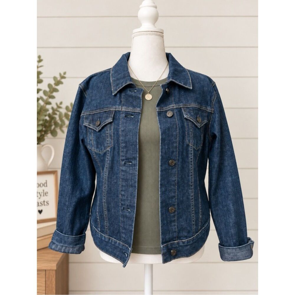 GAP Women’s Denim Jean Jacket Dark Wash Size L